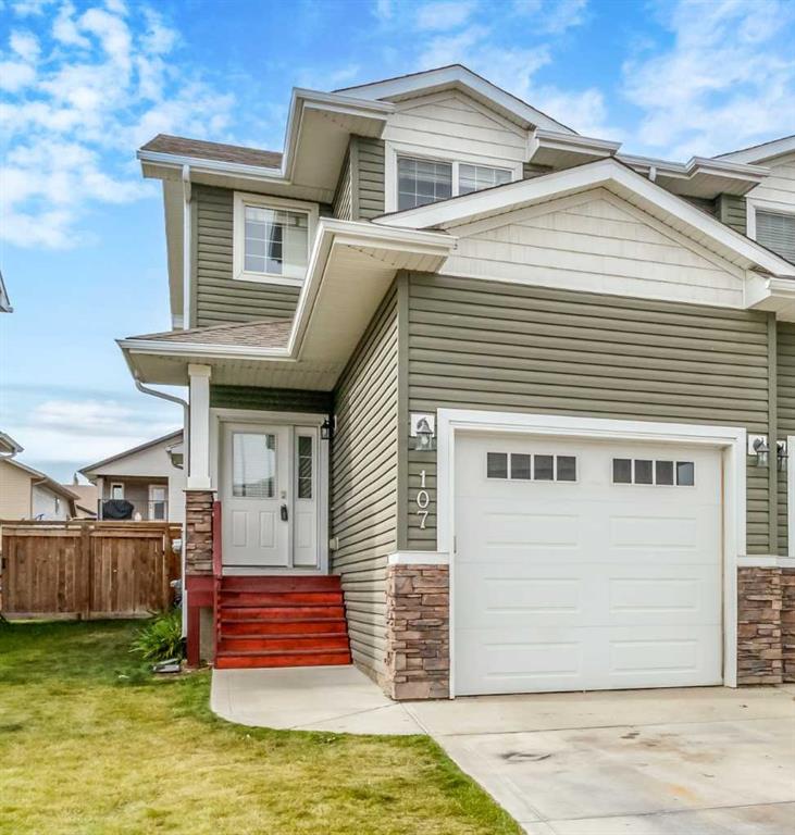 Picture of 107 Henderson Crescent , Penhold Real Estate Listing