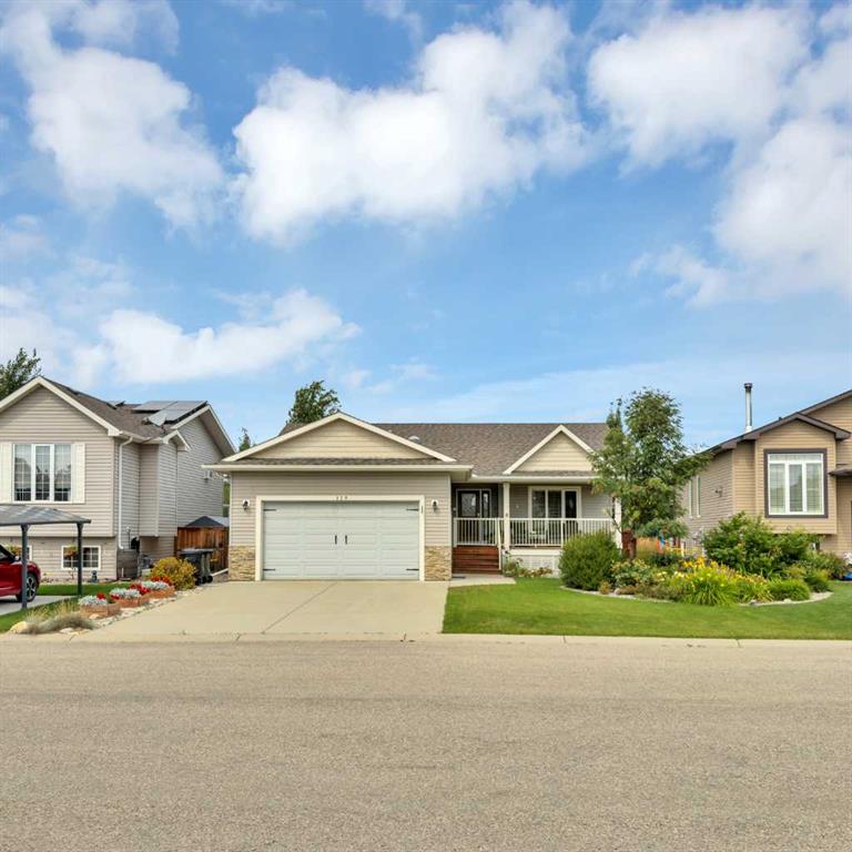 Picture of 128 12 Ave NE  , Sundre Real Estate Listing