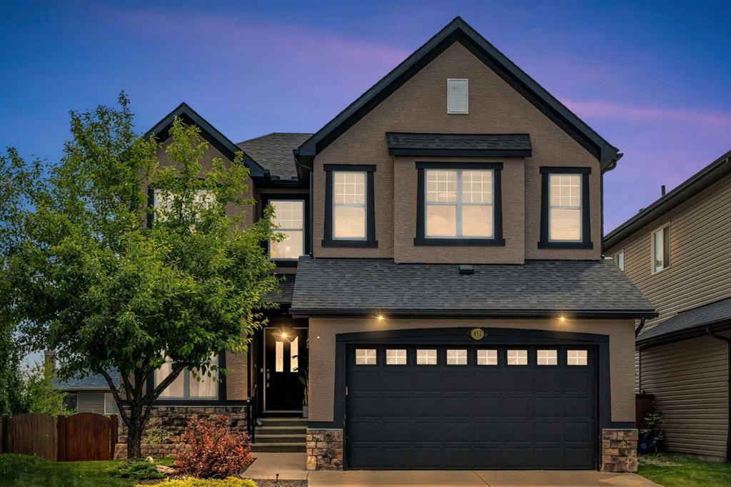 Picture of 452 Evergreen Circle SW, Calgary Real Estate Listing