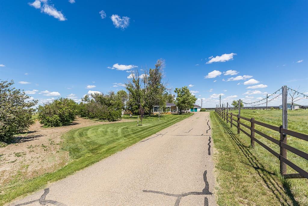 Picture of 14017 Range Road 65  , Rural Cypress County Real Estate Listing