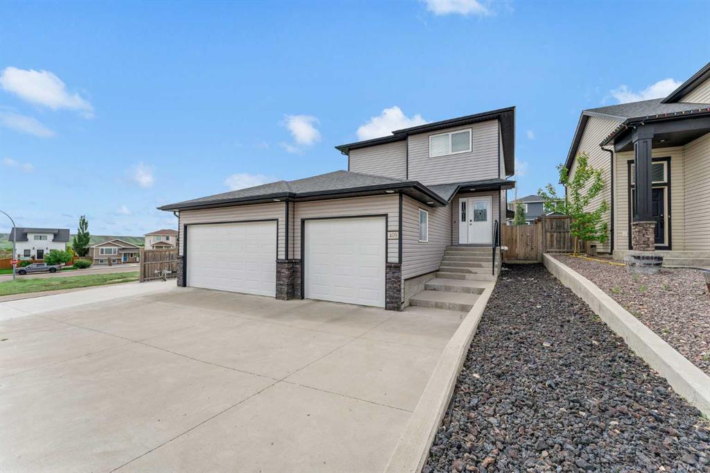 Picture of 409 Ranchview Road NE, Medicine Hat Real Estate Listing