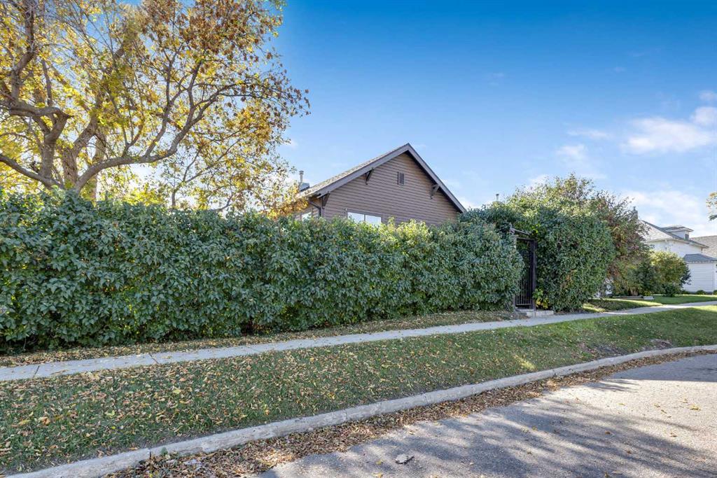 Picture of 205 Main Street , Acme Real Estate Listing