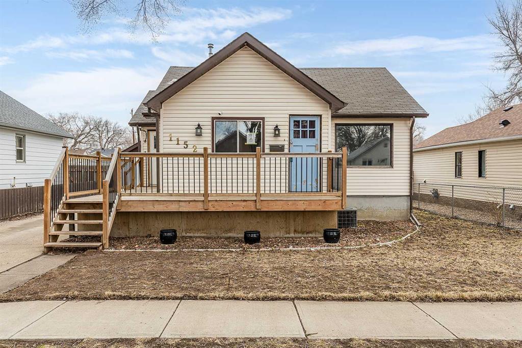 Picture of 1152 Braemar Street SE, Medicine Hat Real Estate Listing