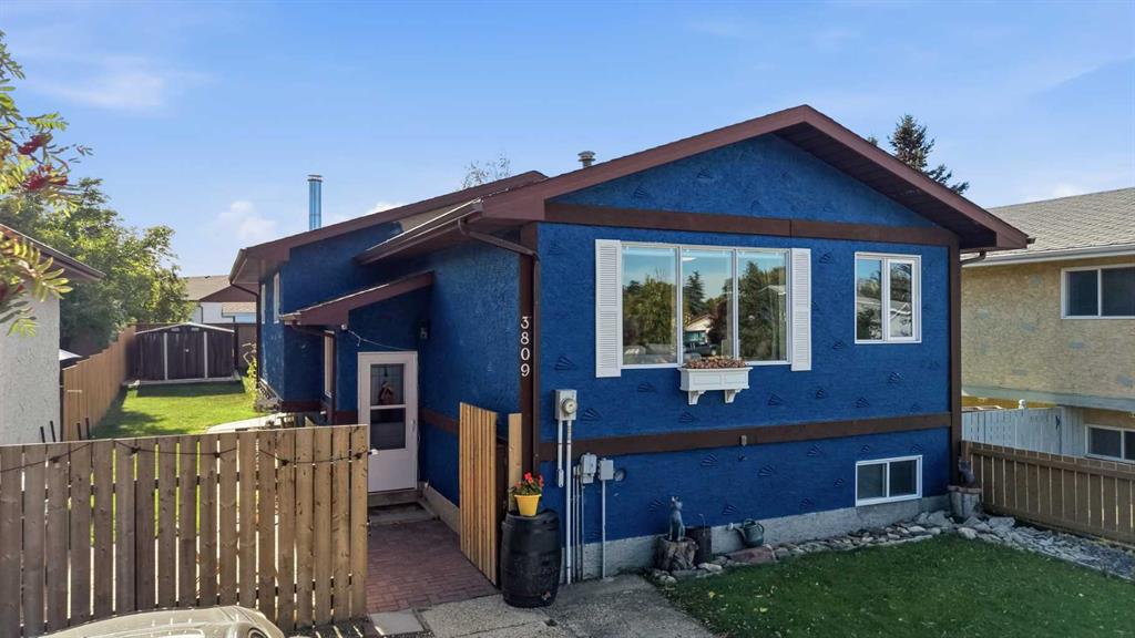 Picture of 3809 52 Avenue , Ponoka Real Estate Listing