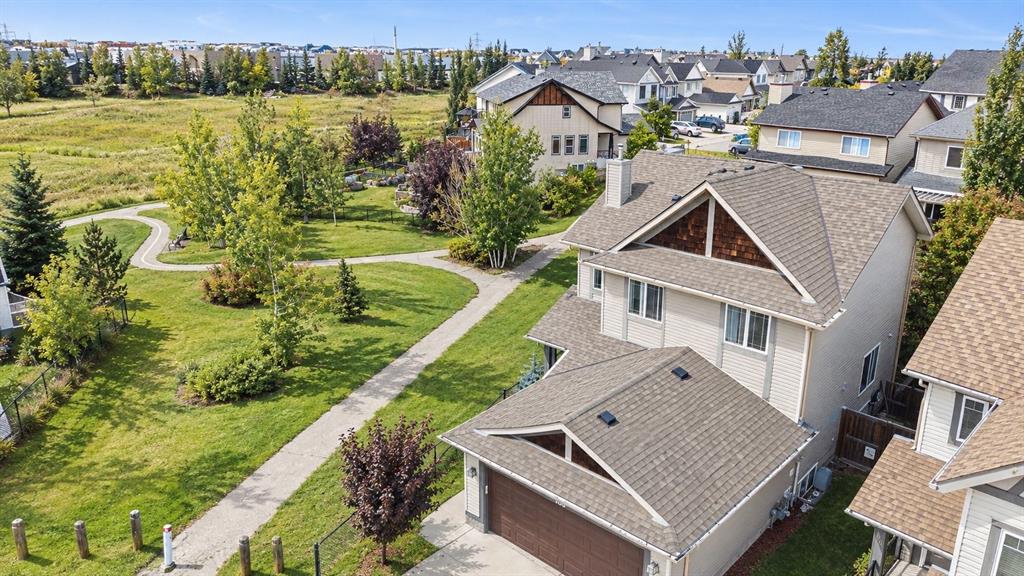 Picture of 100 Evansbrooke Landing NW, Calgary Real Estate Listing