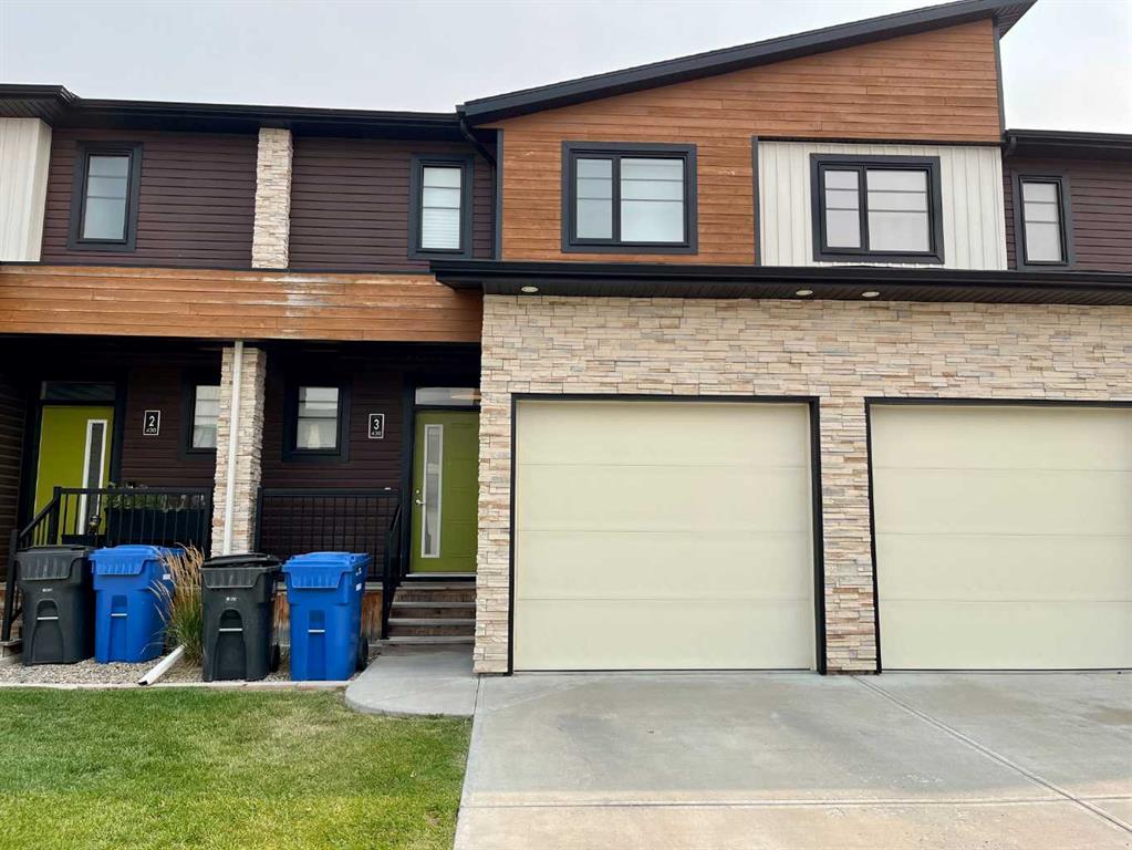 Picture of 3, 430 Highlands Boulevard W, Lethbridge Real Estate Listing