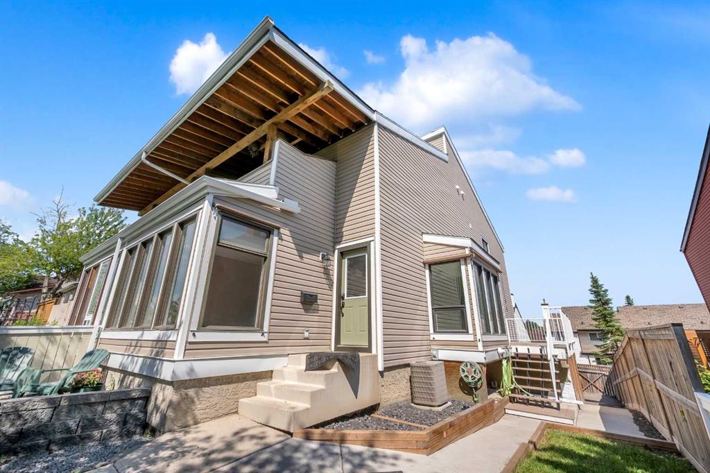 Picture of 15 Ranch Glen Drive NW, Calgary Real Estate Listing