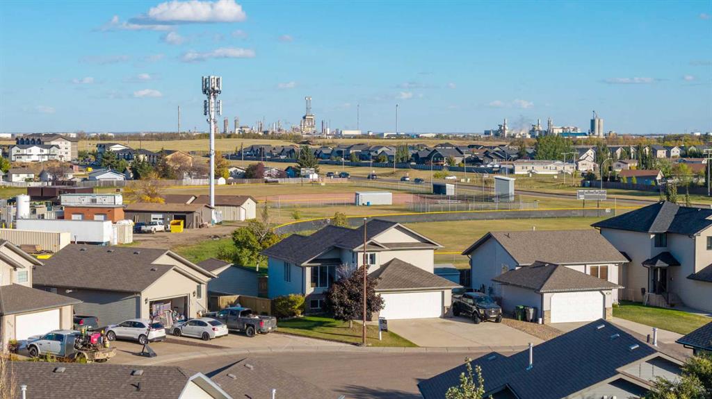Picture of 3711 45 Avenue Close , Lloydminster Real Estate Listing
