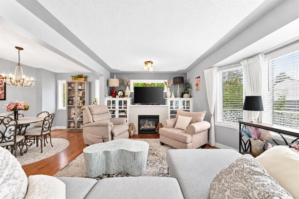 Picture of 355 Regal Park NE, Calgary Real Estate Listing