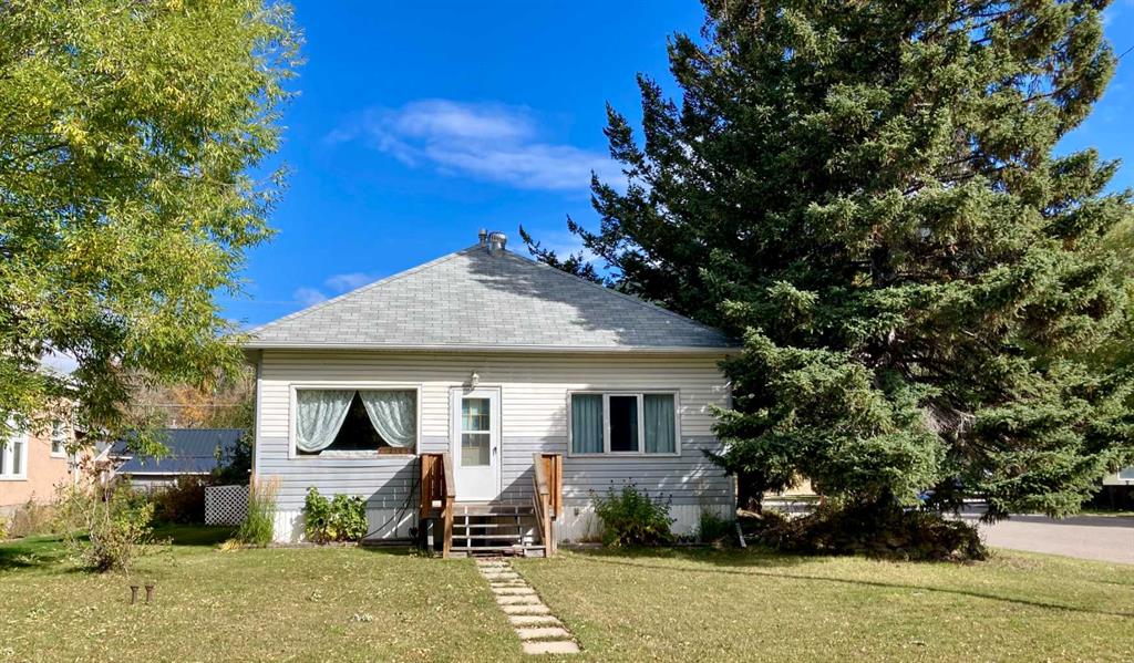 Picture of 12165 21 Avenue , Blairmore Real Estate Listing