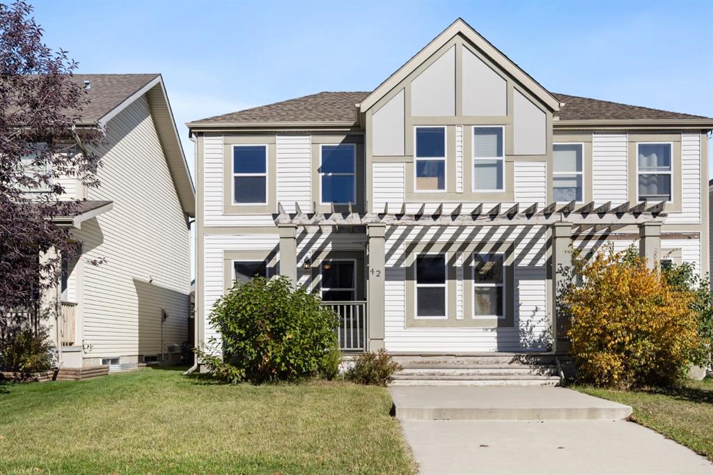 Picture of 42 Copperpond Place SE, Calgary Real Estate Listing
