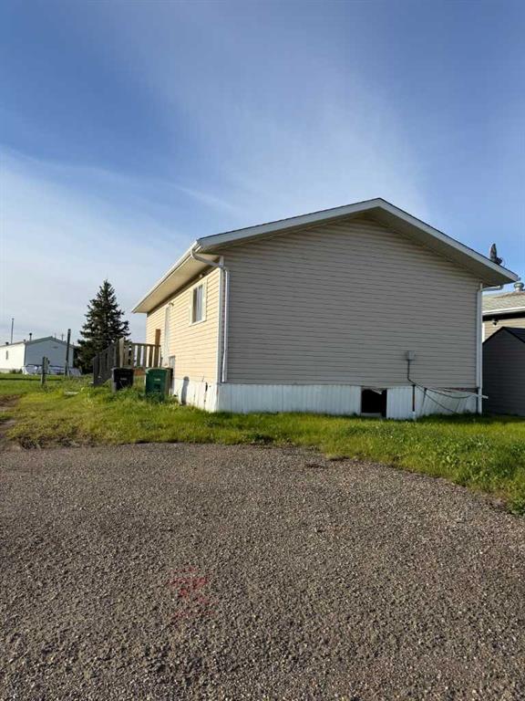 Picture of 79 Deerglen Trailer Park , High Level Real Estate Listing