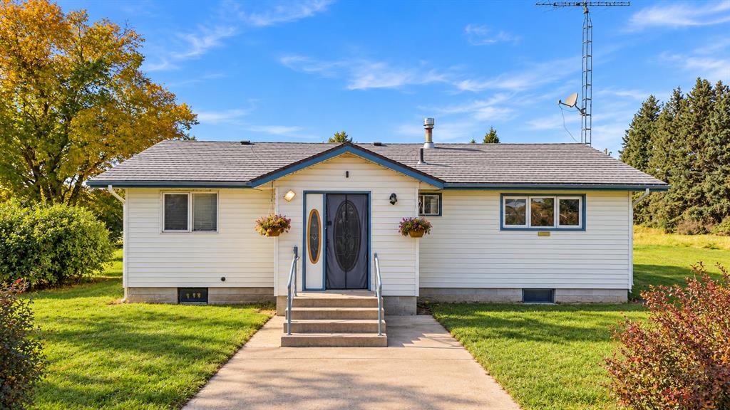 Picture of 432017 Range Road 254  , Rural Ponoka County Real Estate Listing