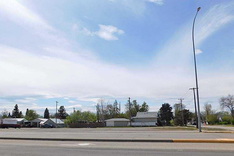 Picture of 4419 1st Street Highway S, Claresholm Real Estate Listing