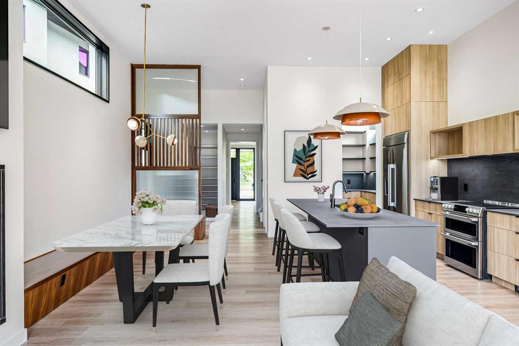 Picture of 3D Willow Crescent SW, Calgary Real Estate Listing