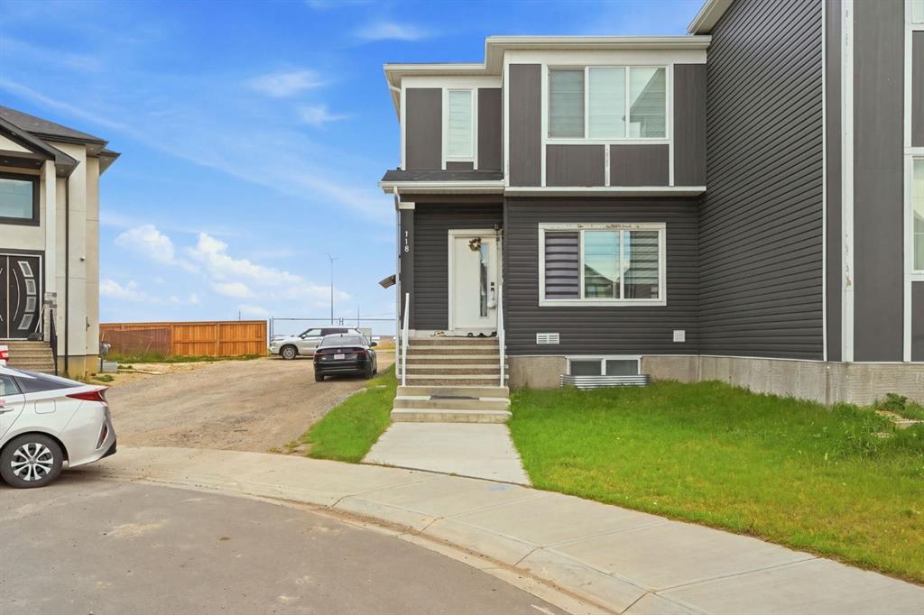 Picture of 118 Saddlelake Manor NE, Calgary Real Estate Listing