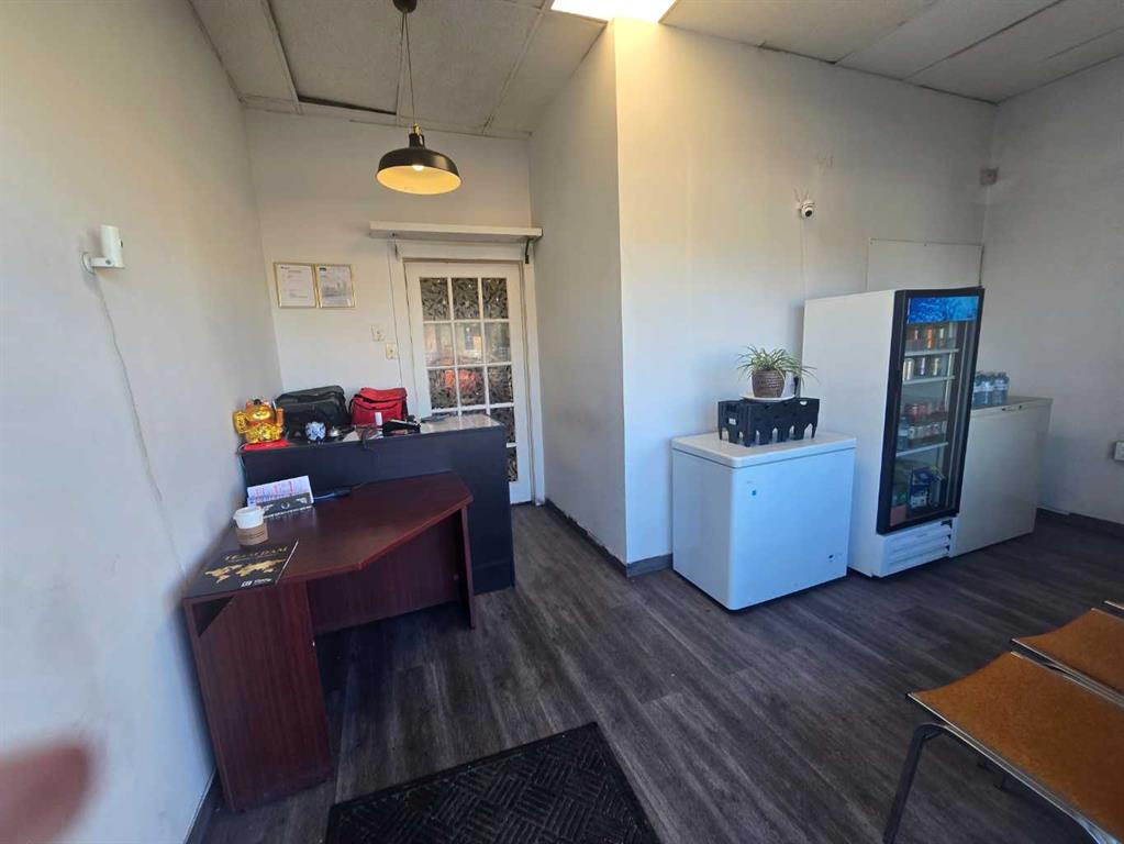 Picture of 3315 26 Avenue SW, Calgary Real Estate Listing