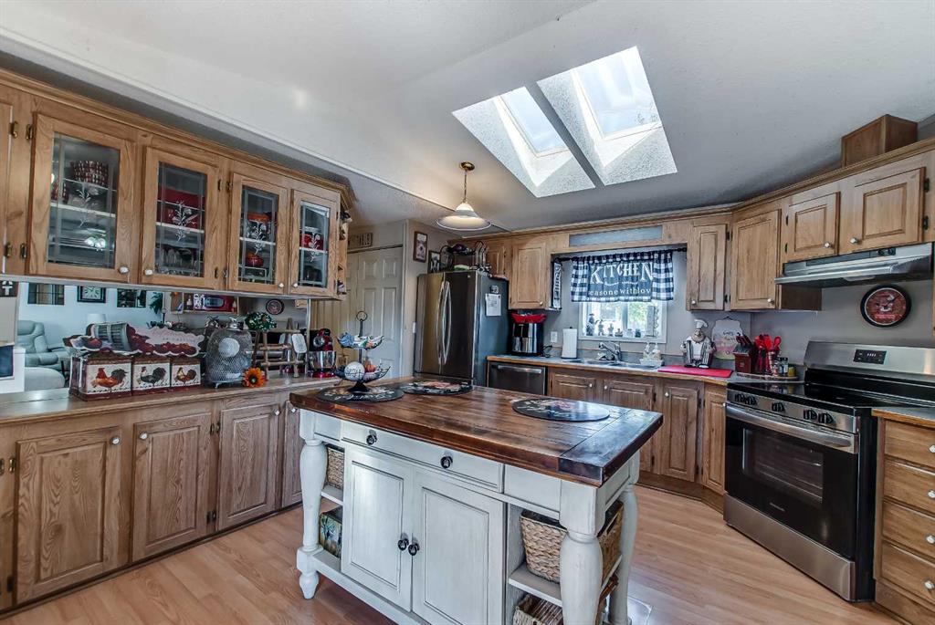 Picture of 236, 4000 13 Avenue SE, Medicine Hat Real Estate Listing