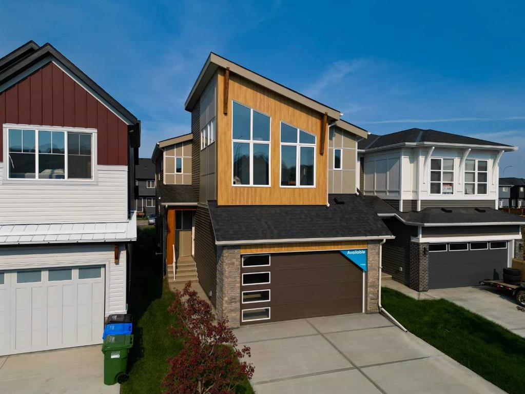 Picture of 240 Creekstone Circle SW, Calgary Real Estate Listing