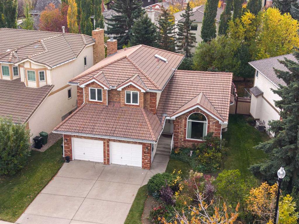 Picture of 6915 Christie Estate Boulevard SW, Calgary Real Estate Listing