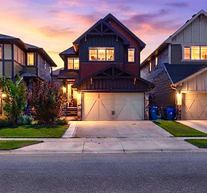 Picture of 45 Saddlestone Drive NE, Calgary Real Estate Listing