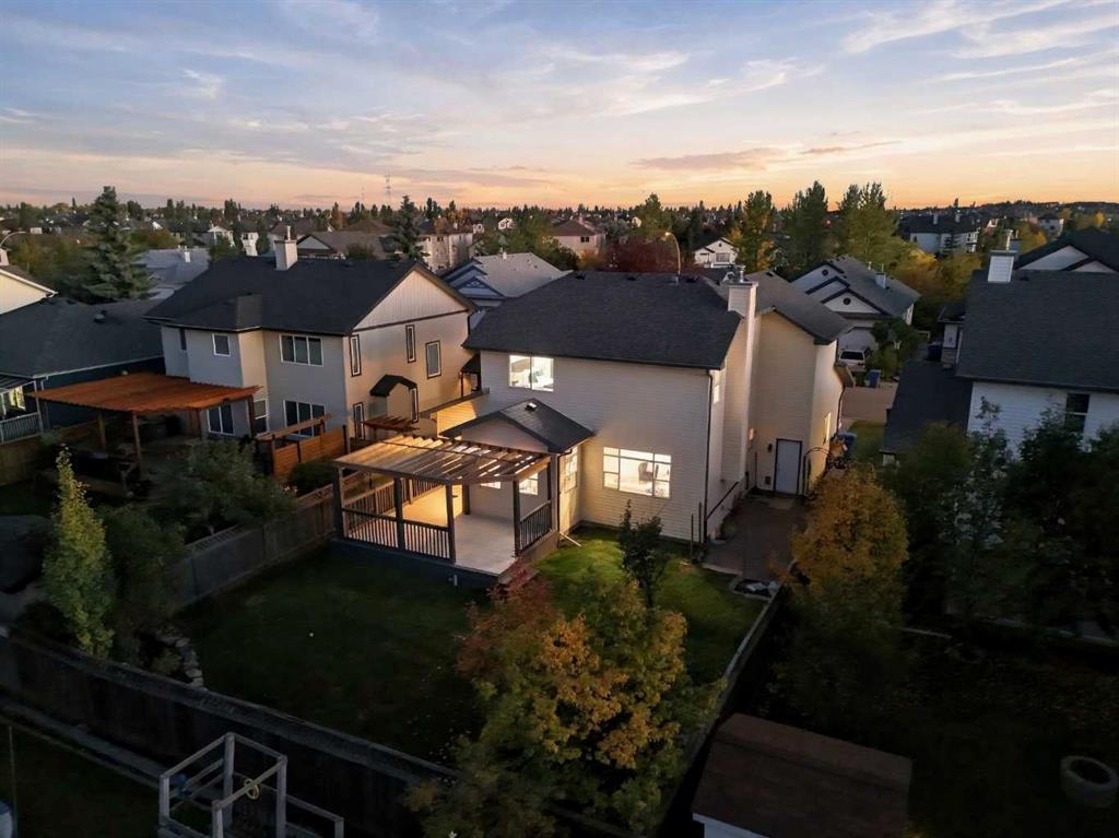 Picture of 140 West Creek Pond , Chestermere Real Estate Listing