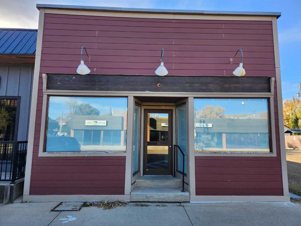 Picture of 273 Centre Street , Drumheller Real Estate Listing