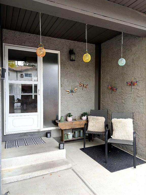 Picture of 14, 7172 Coach Hill Road SW, Calgary Real Estate Listing