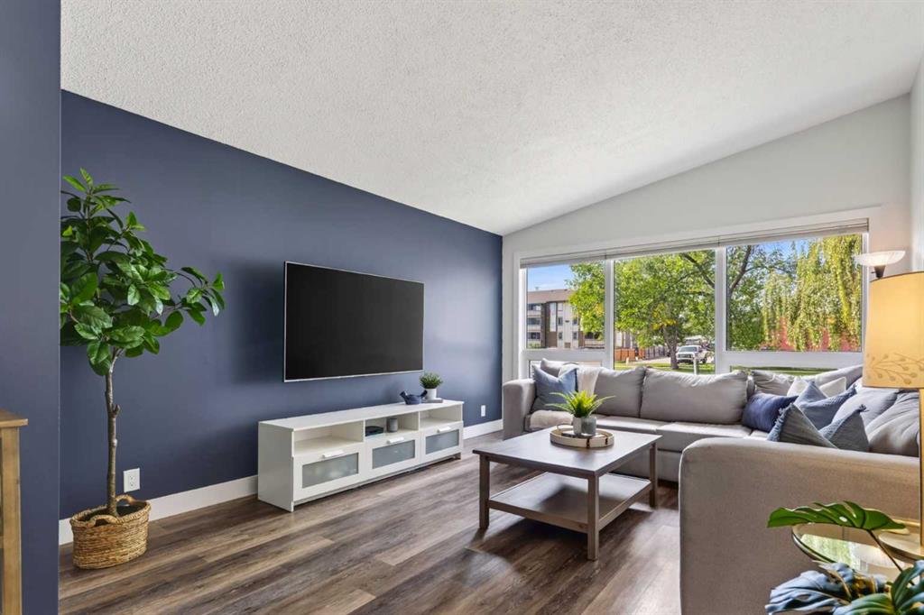 Picture of 6516 Crowchild Trail SW, Calgary Real Estate Listing