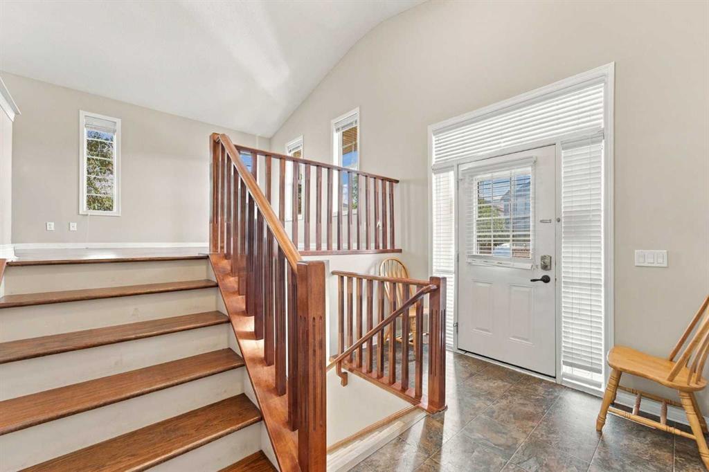 Picture of 75 Evansdale Way NW, Calgary Real Estate Listing