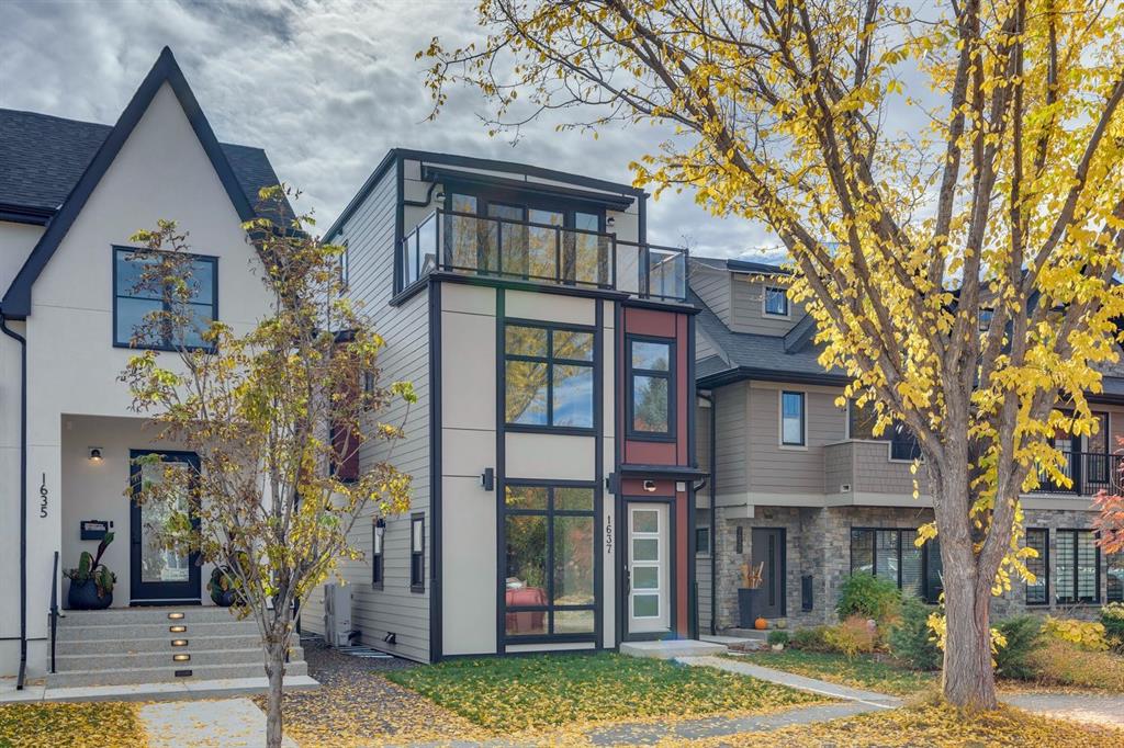Picture of 1637 Bowness Road NW, Calgary Real Estate Listing
