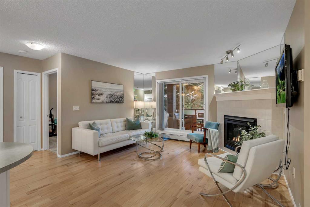 Picture of 215, 10 Sierra Morena Mews SW, Calgary Real Estate Listing