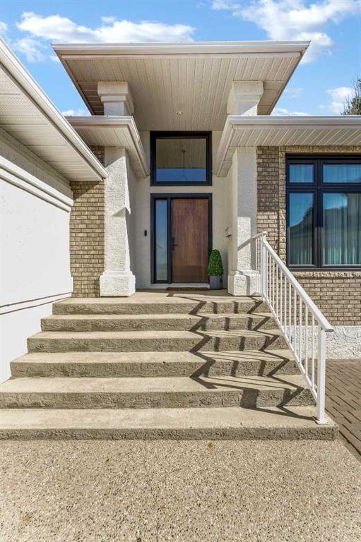 Picture of 80 Vintage Meadows Place SE, Medicine Hat Real Estate Listing