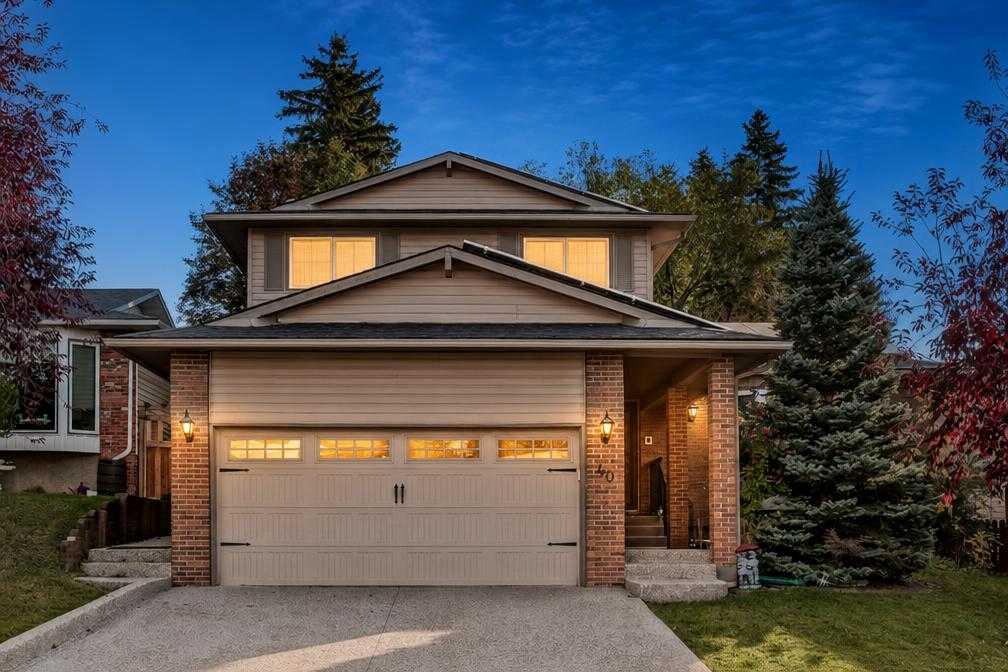Picture of 40 Silver Ridge Court NW, Calgary Real Estate Listing