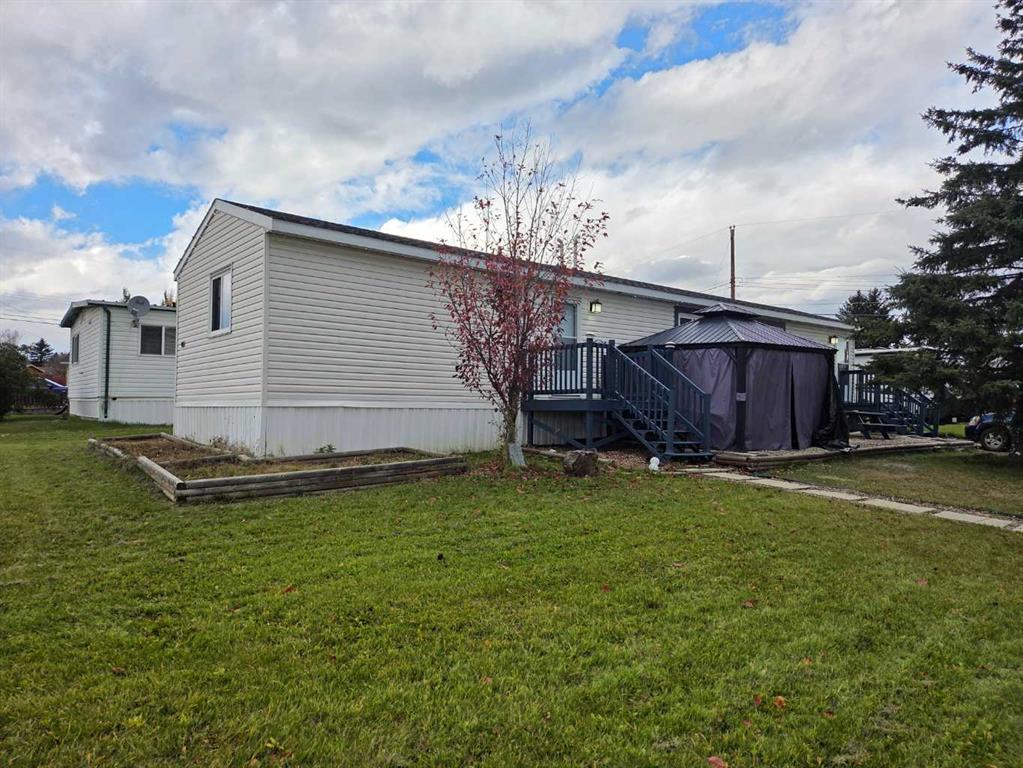 Picture of 901 52 Street  , Edson Real Estate Listing
