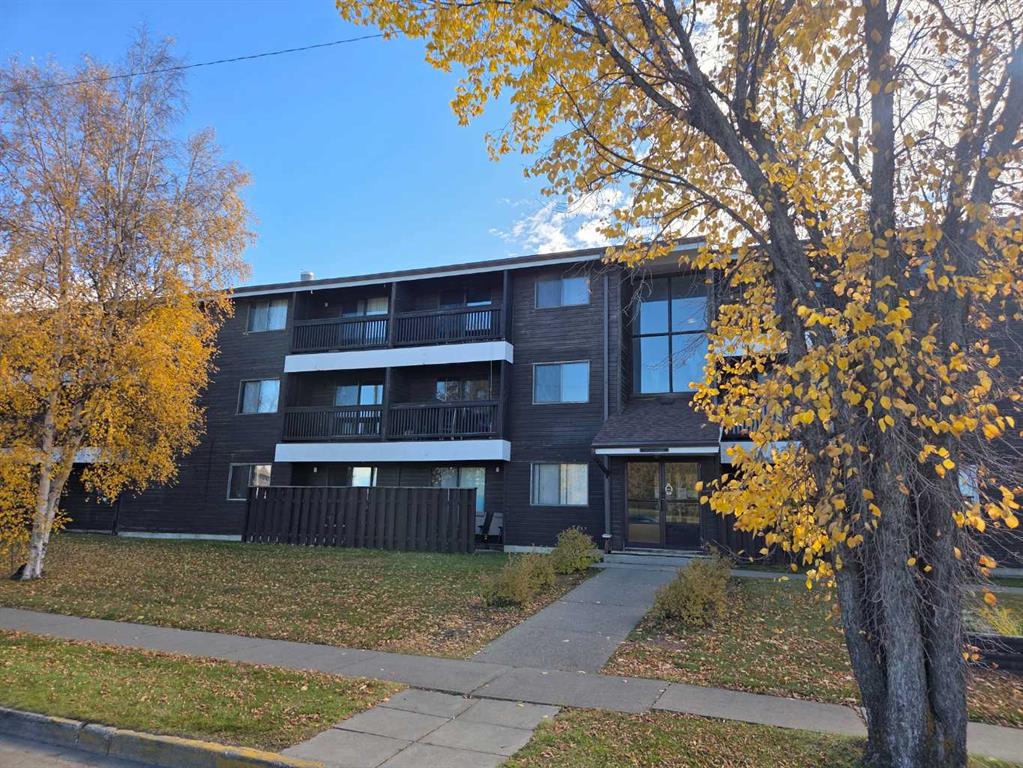 Picture of 301, 5317 5 Avenue  , Edson Real Estate Listing