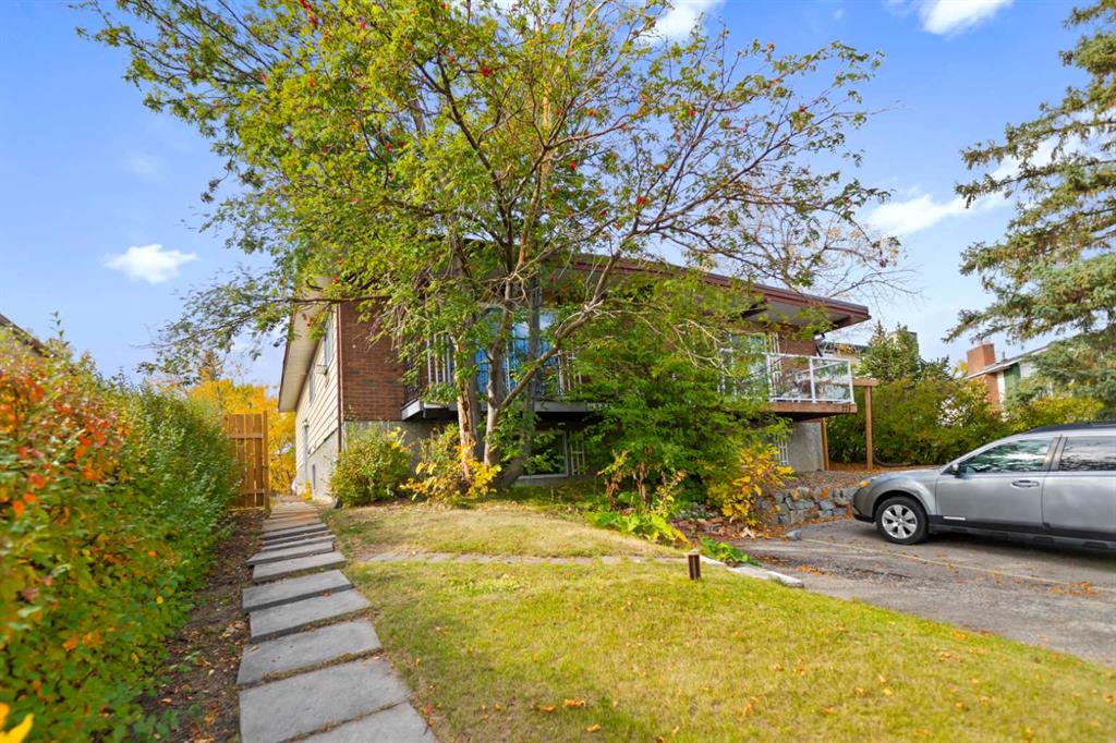 Picture of 221 Theodore Place NW, Calgary Real Estate Listing