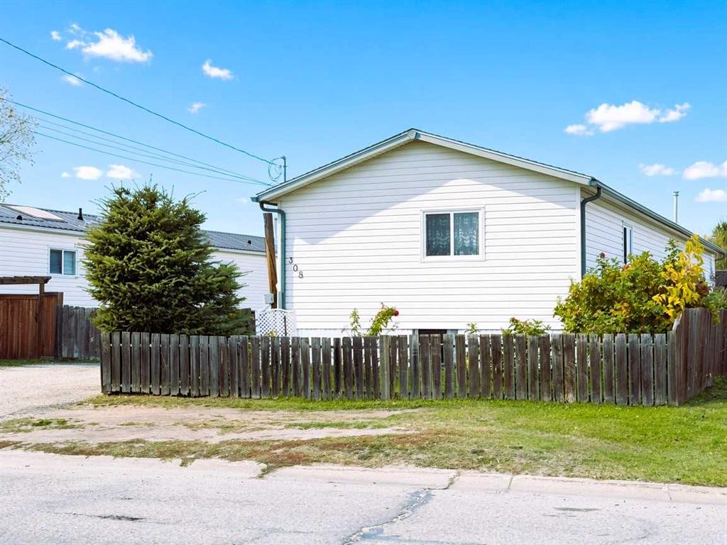 Picture of 308 1A Avenue SW, Slave Lake Real Estate Listing