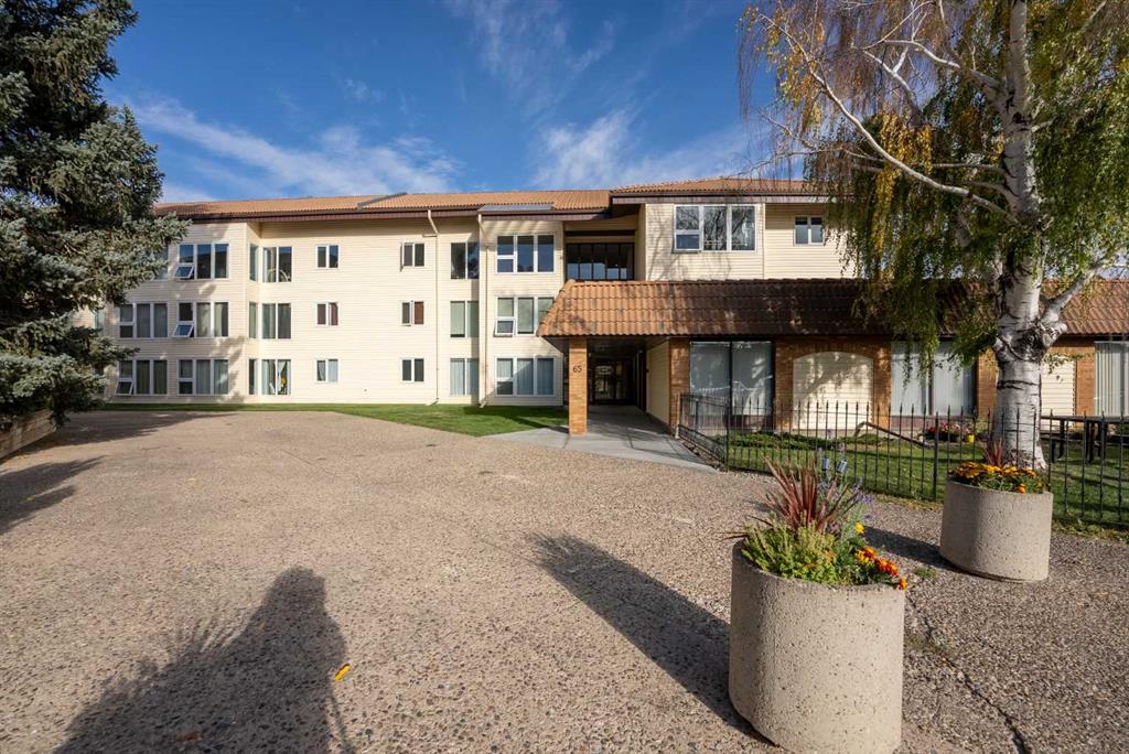 Picture of 307, 65 Temple Boulevard W, Lethbridge Real Estate Listing