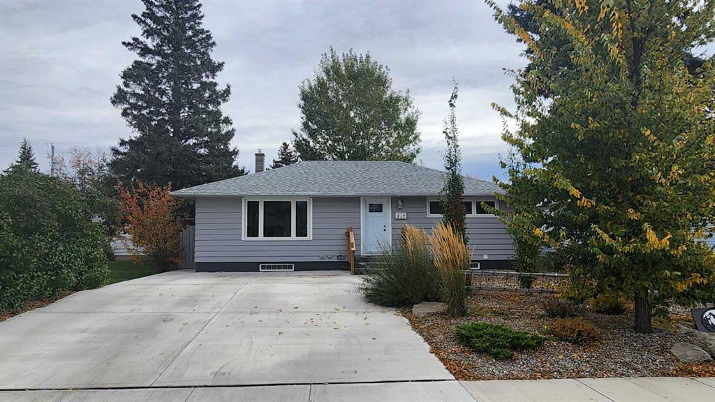 Picture of 517 3 Street S, Vulcan Real Estate Listing