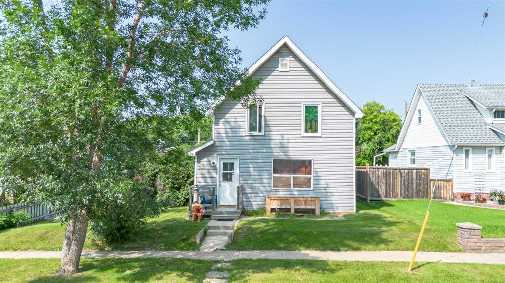 Picture of 4706 48 Street , Stettler Real Estate Listing