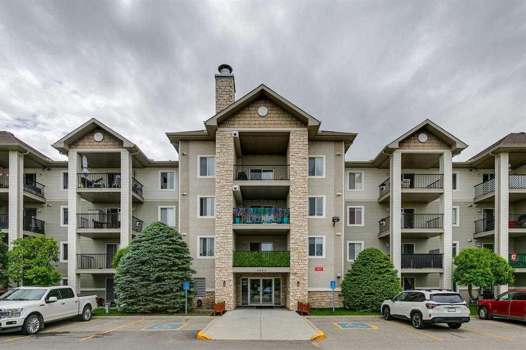 Picture of 2407, 12 Cimarron Common , Okotoks Real Estate Listing