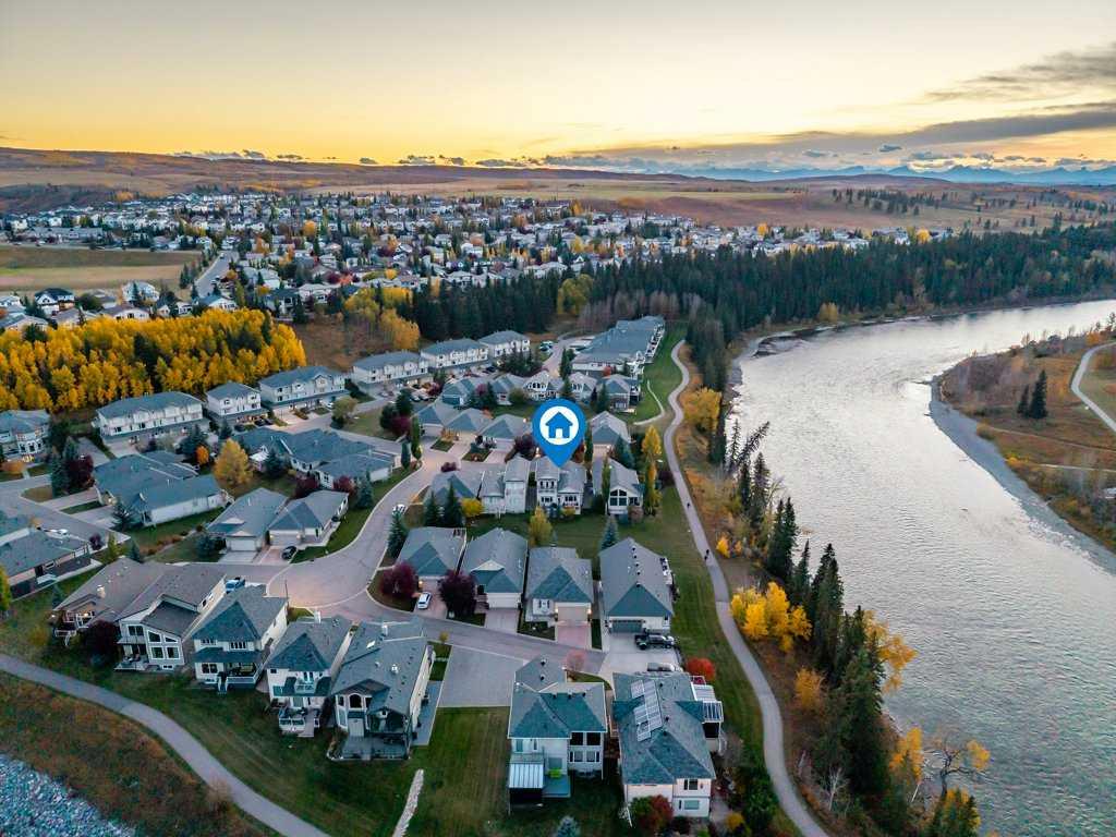 Picture of 312 Crawford Close , Cochrane Real Estate Listing