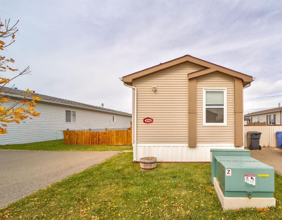 Picture of 316 Spurline Avenue , Coaldale Real Estate Listing