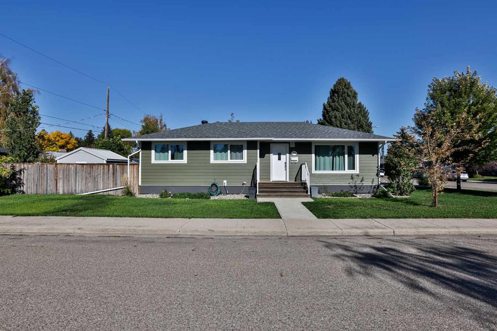 Picture of 1019 31A Street S, Lethbridge Real Estate Listing