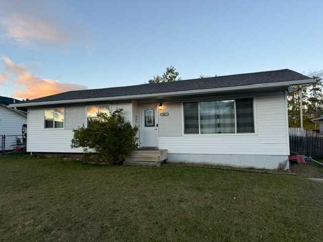Picture of 9825 101 Street , Grande Cache Real Estate Listing