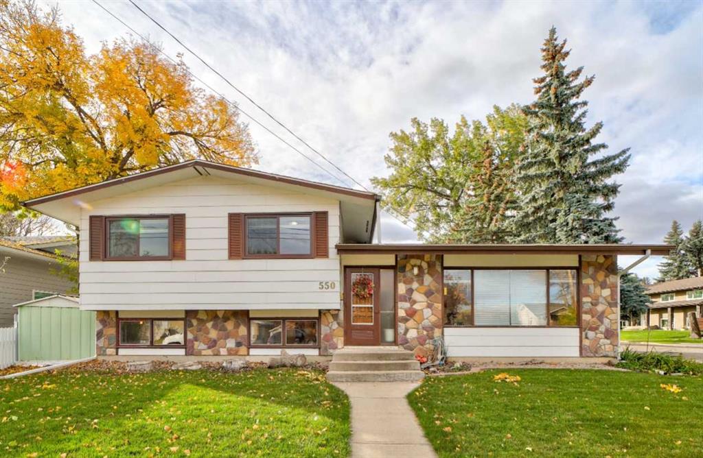 Picture of 550 Charlotte Street , Pincher Creek Real Estate Listing