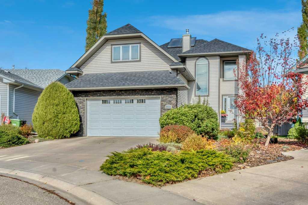 Picture of 304 Cambridge Place , Strathmore Real Estate Listing