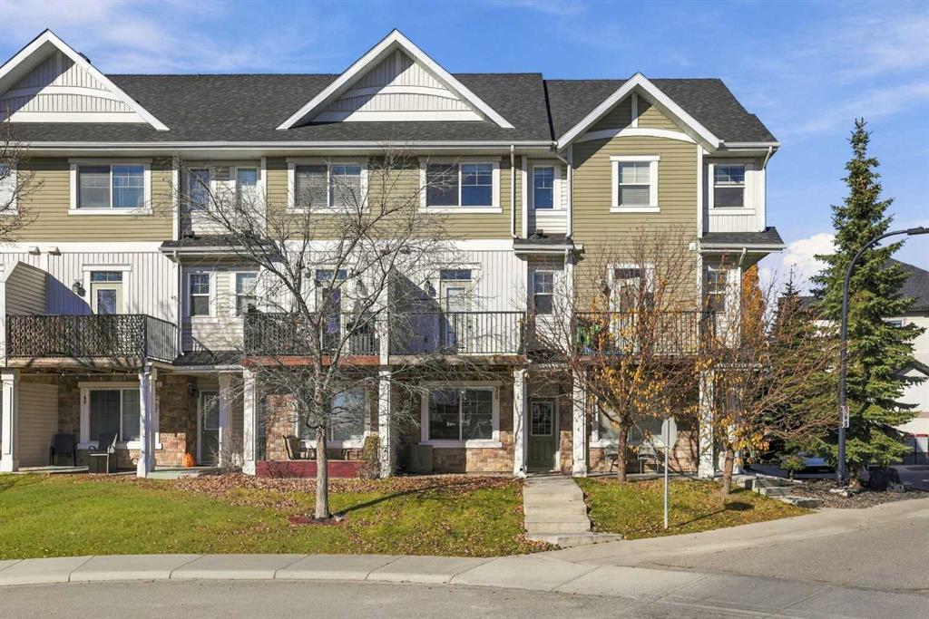 Picture of 78 New Brighton Landing SE, Calgary Real Estate Listing