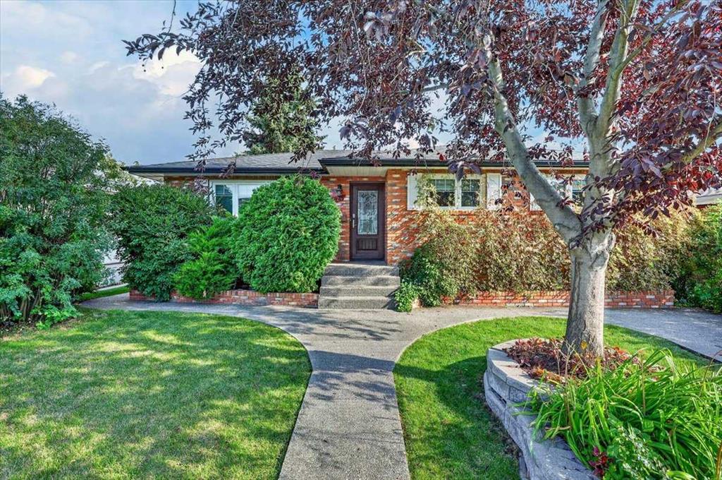 Picture of 624 24 Avenue NE, Calgary Real Estate Listing